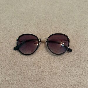 Round Black Sunglasses